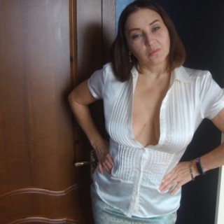 Домашняя сисястая  баба отлично долбится