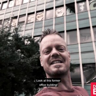 Дал пососать распутной зрелой курве